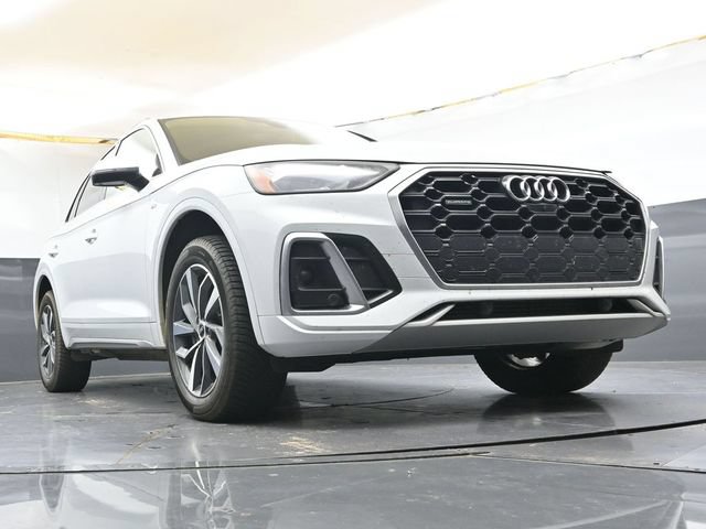 Used 2023 Audi Q5 2.0T Premium Plus w/ Premium Plus Package AWD/4WD image 35