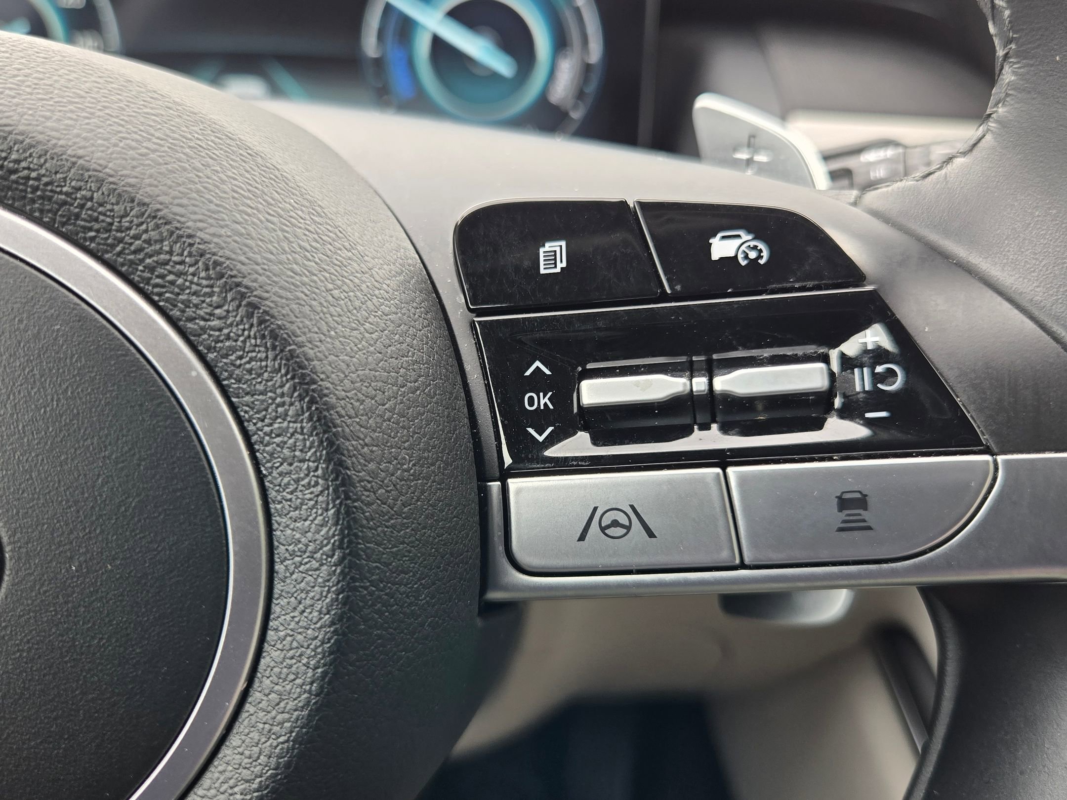 Used 2022 Hyundai Tucson Limited image 29