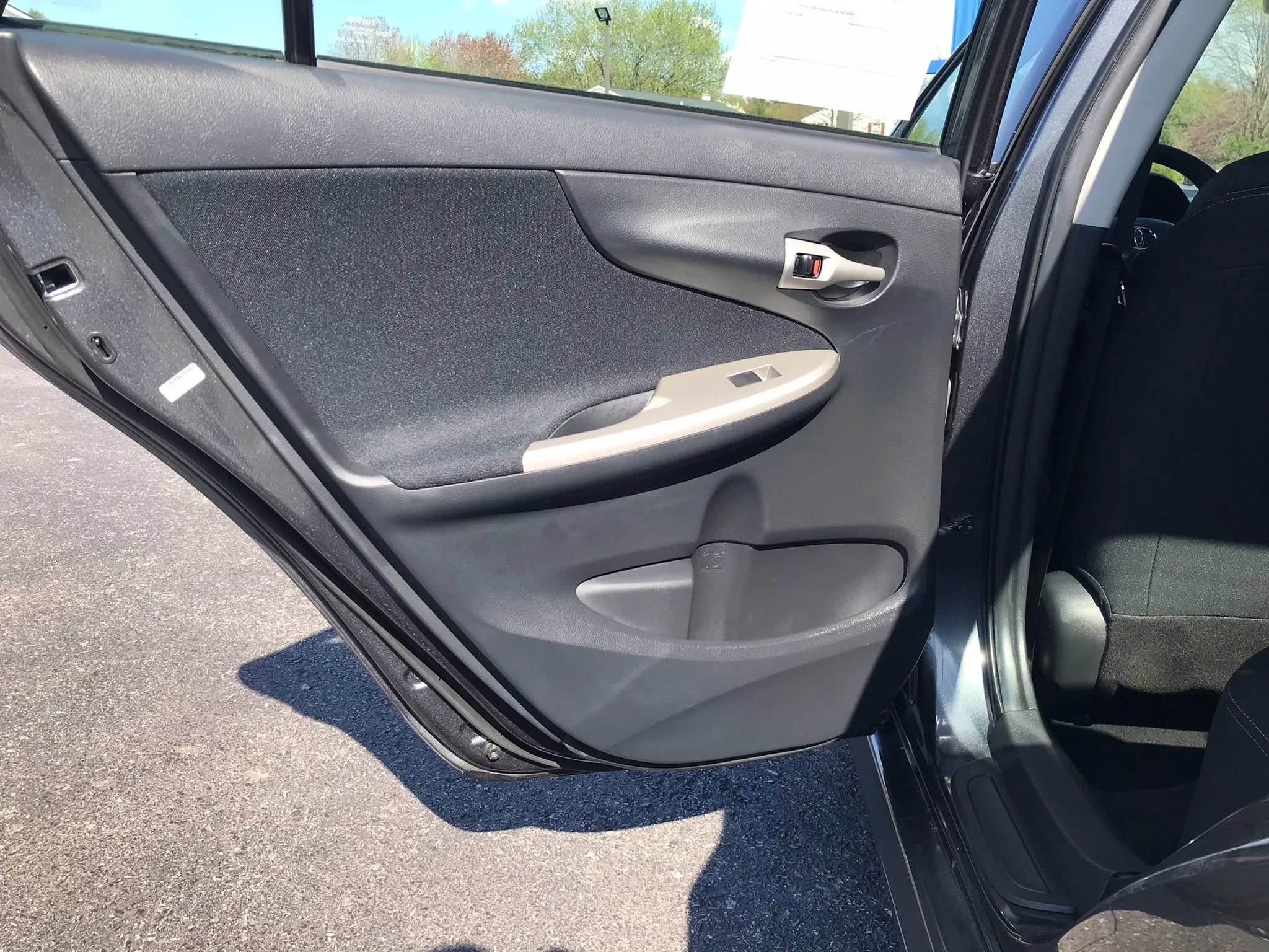 Used 2012 Toyota Corolla S image 28