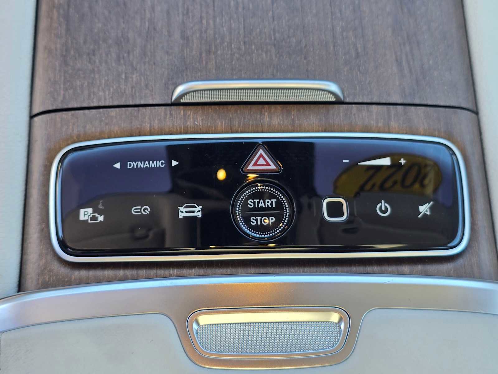 Used 2022 Mercedes-Benz EQS 580 4MATIC Sedan image 37