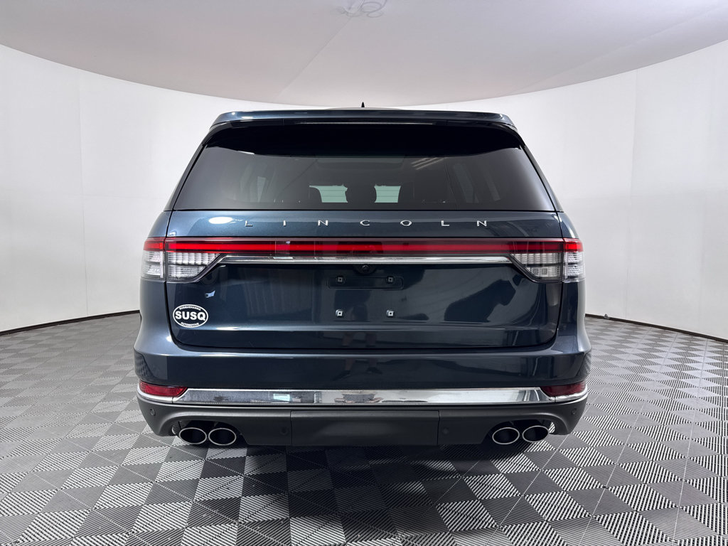 Used 2023 Lincoln Aviator Reserve w/ Elements Package Plus AWD/4WD image 8