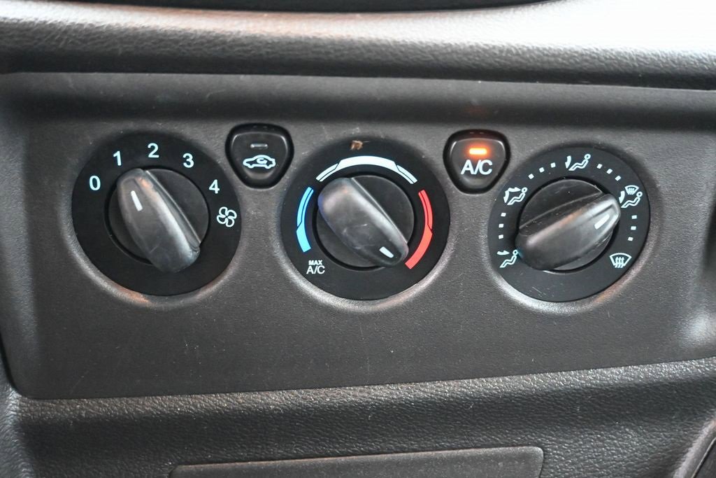 Used 2019 Ford Transit 350 XL image 25