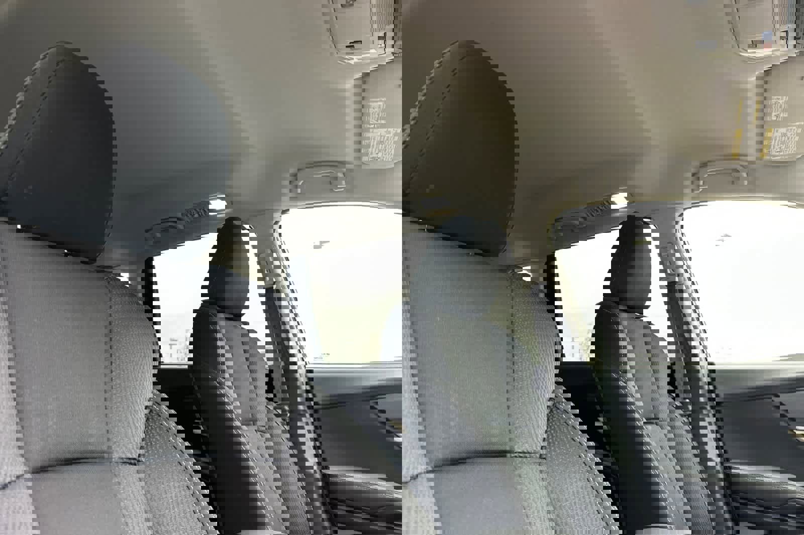 Used 2021 Subaru Ascent Premium w/ Convenience Package image 17