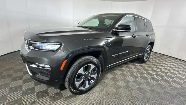 Used 2023 Jeep Grand Cherokee 4WD 4xe image 7