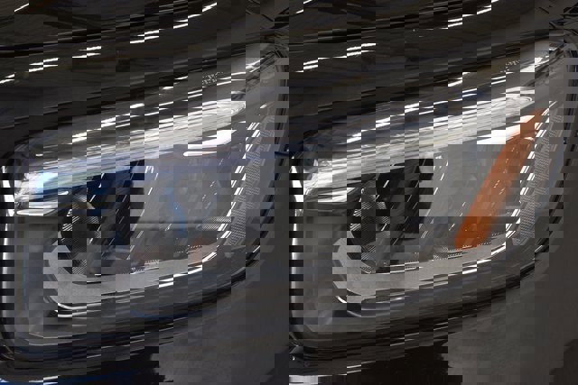 New 2025 Mercedes-Benz GLB 250 4MATIC image 17