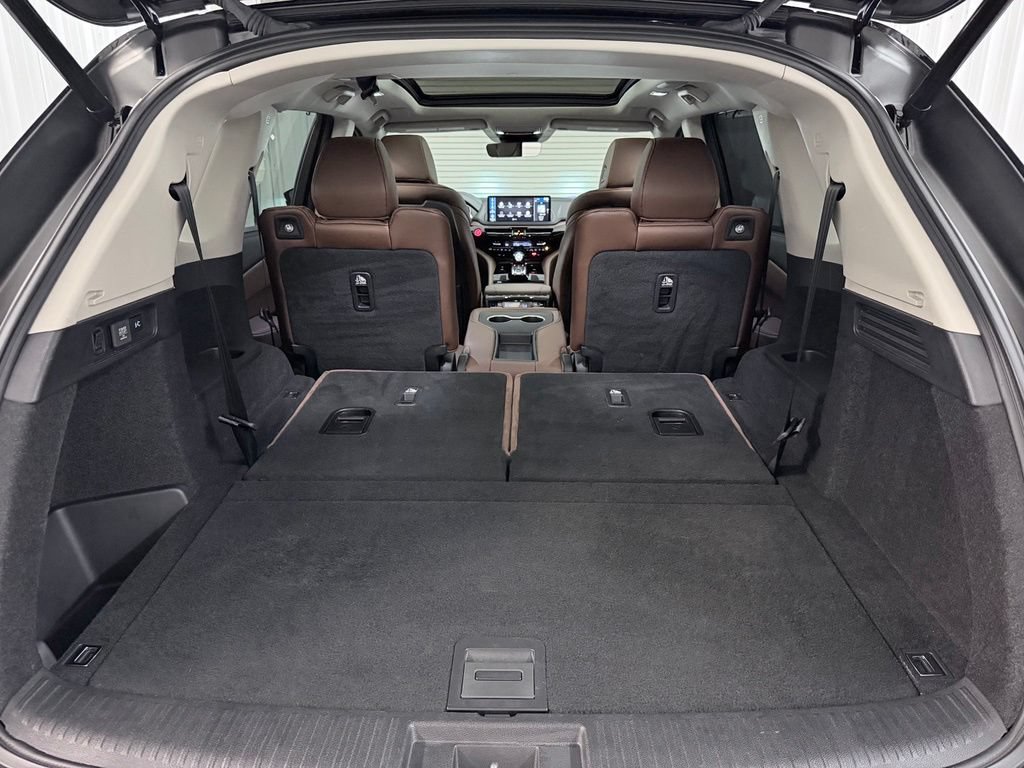 Used 2025 Acura MDX FWD w/ Technology Package image 35