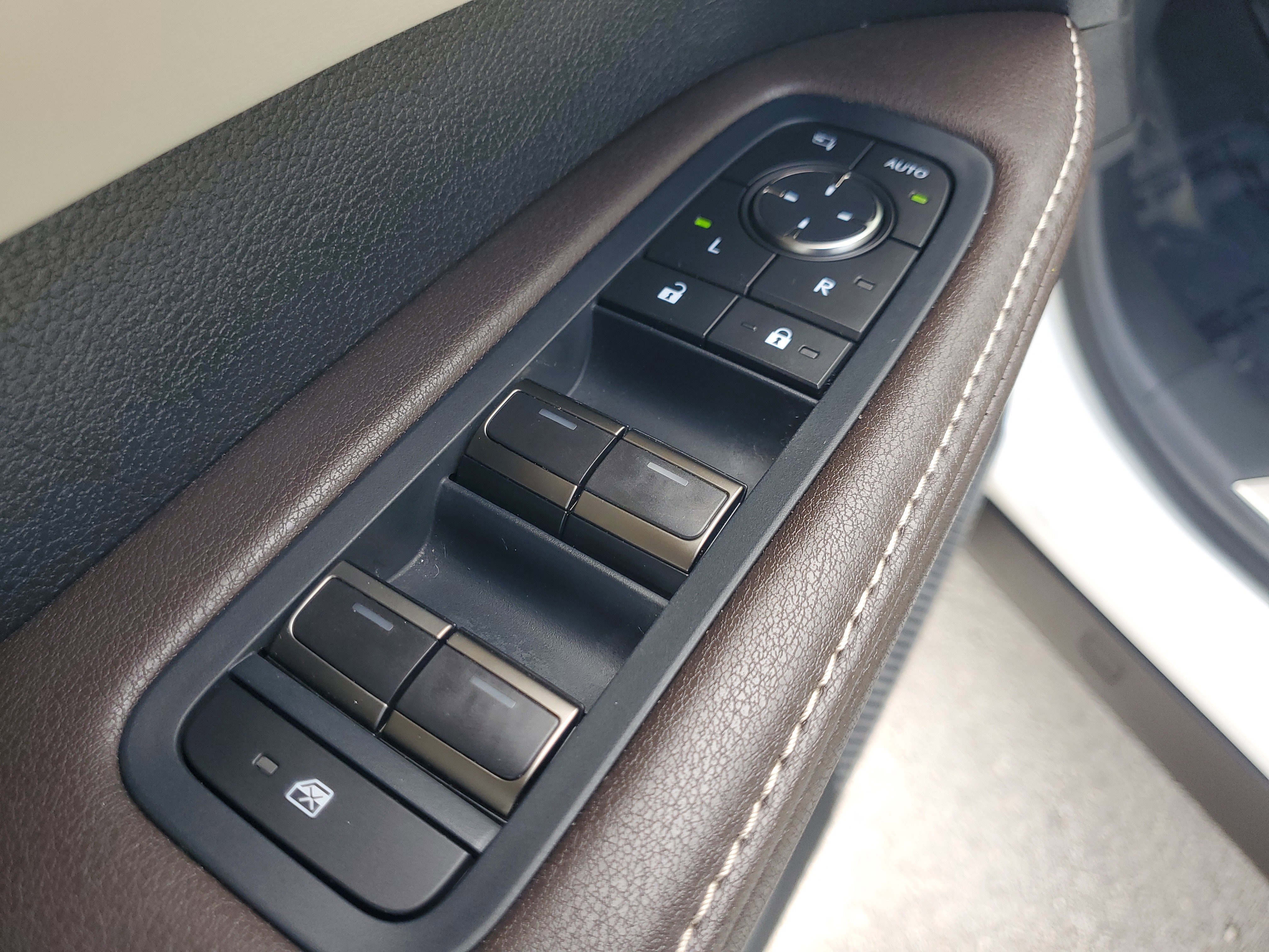 Used 2024 Lexus RX 350 FWD w/ Technology Package image 24