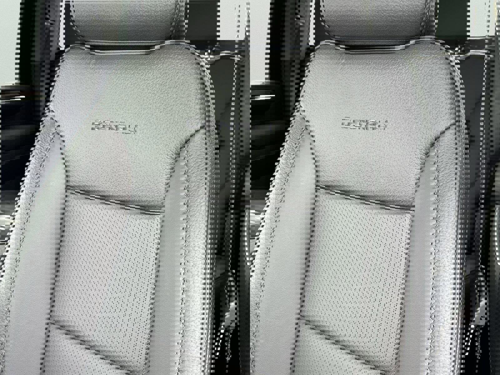 New 2026 GMC Sierra 2500 Denali w/ Denali Reserve Package image 23