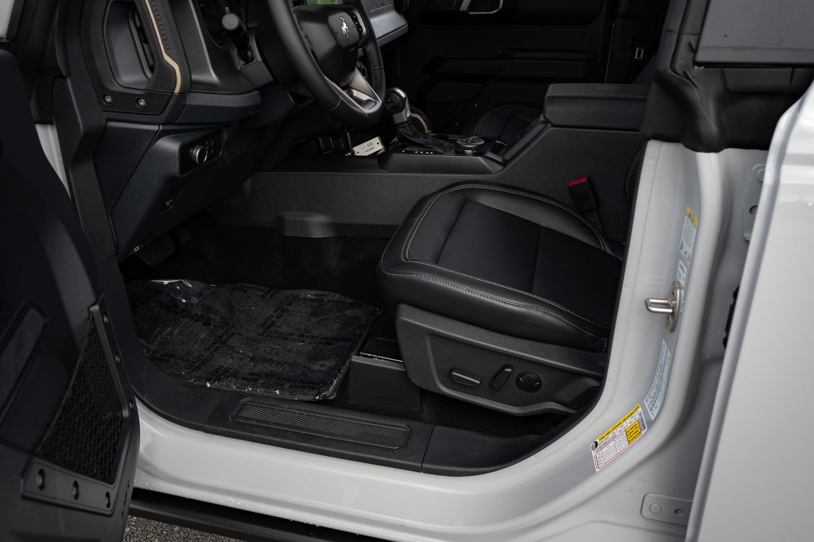 New 2026 Ford Bronco Badlands AWD/4WD image 37