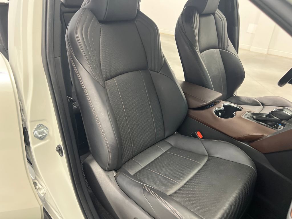Used 2022 Toyota Venza Limited AWD/4WD image 22