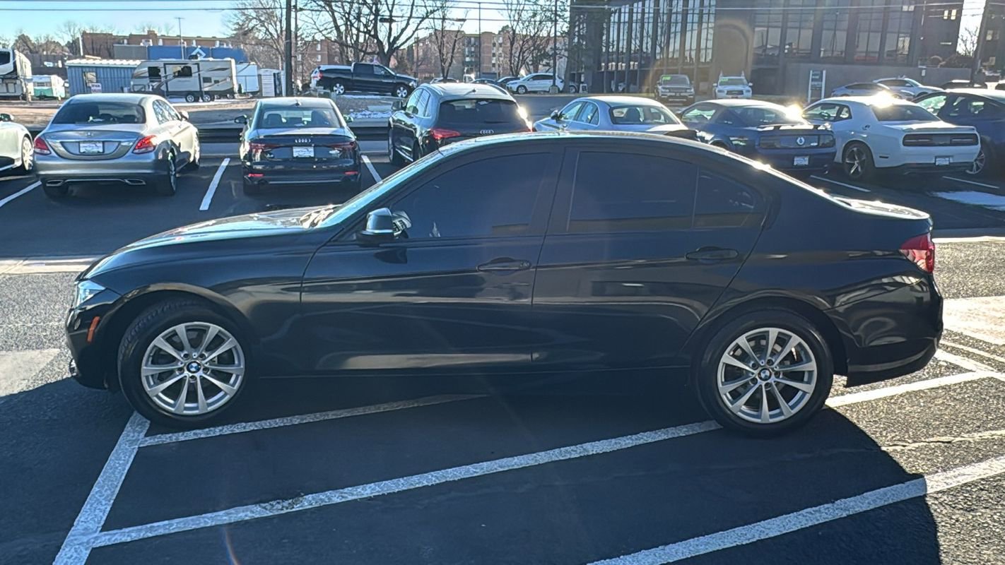 Used 2018 BMW 320i xDrive Sedan image 6