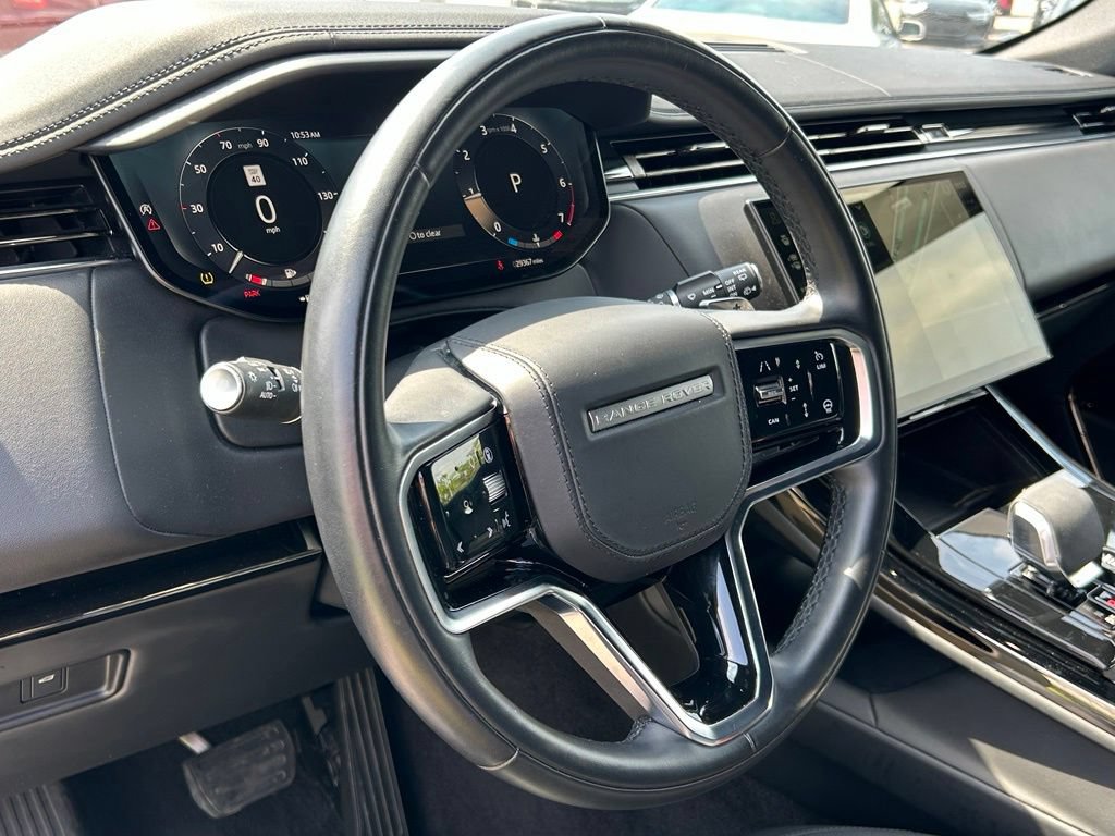 Used 2025 Land Rover Range Rover Sport SE AWD/4WD image 17