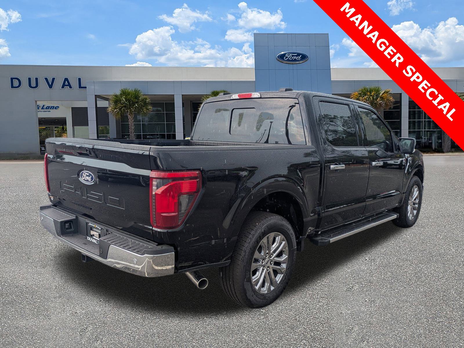 New 2025 Ford F150 XLT w/ Equipment Group 302A MID image 21