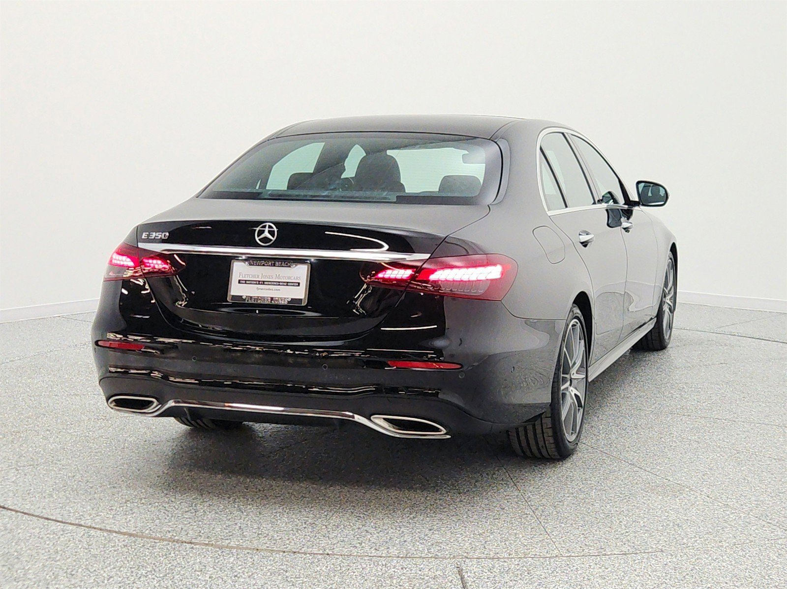 Used 2022 Mercedes-Benz E 350 Sedan image 6