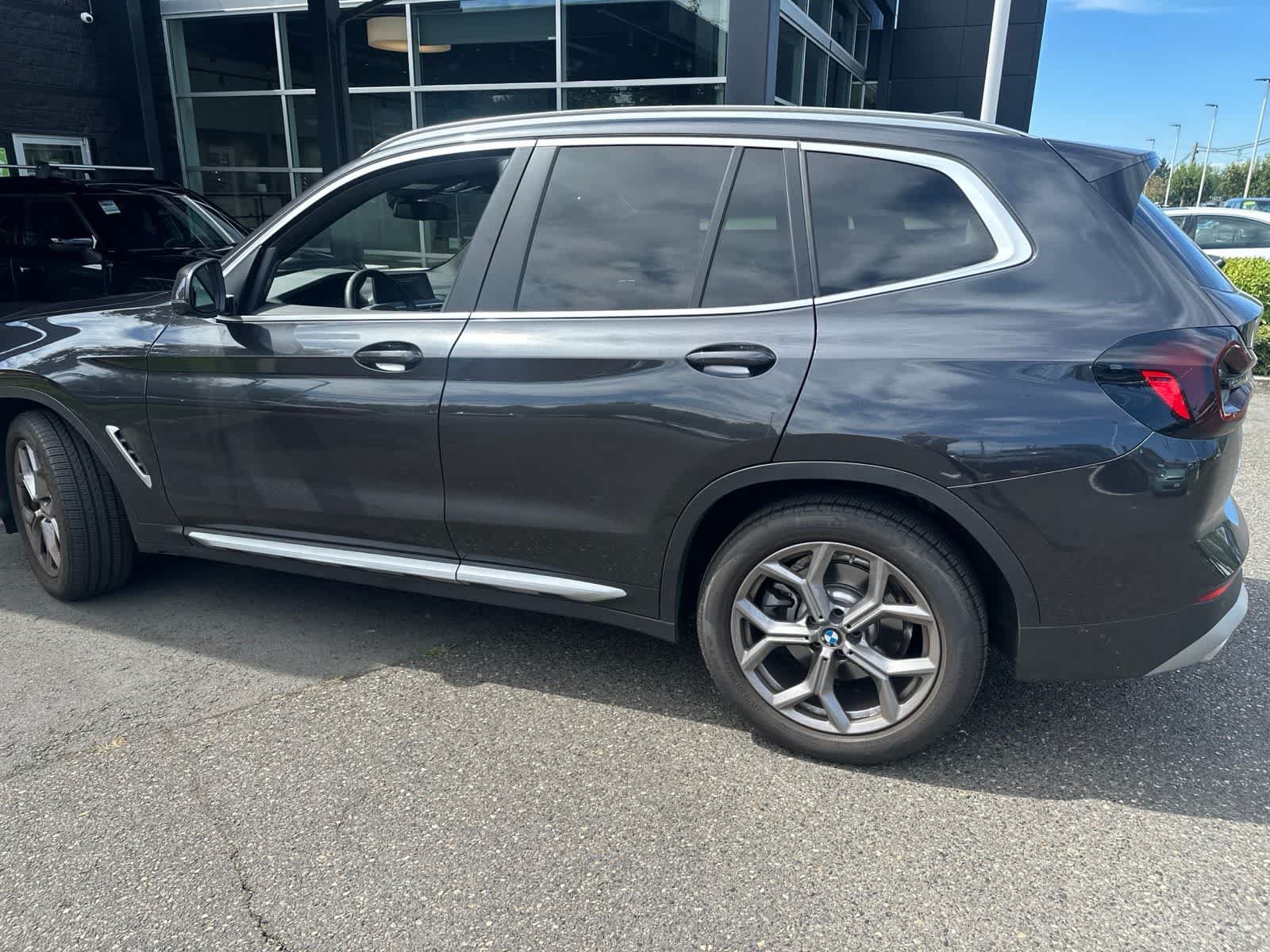 Used 2024 BMW X3 xDrive30i w/ Convenience Package w/ZPA AWD/4WD image 17