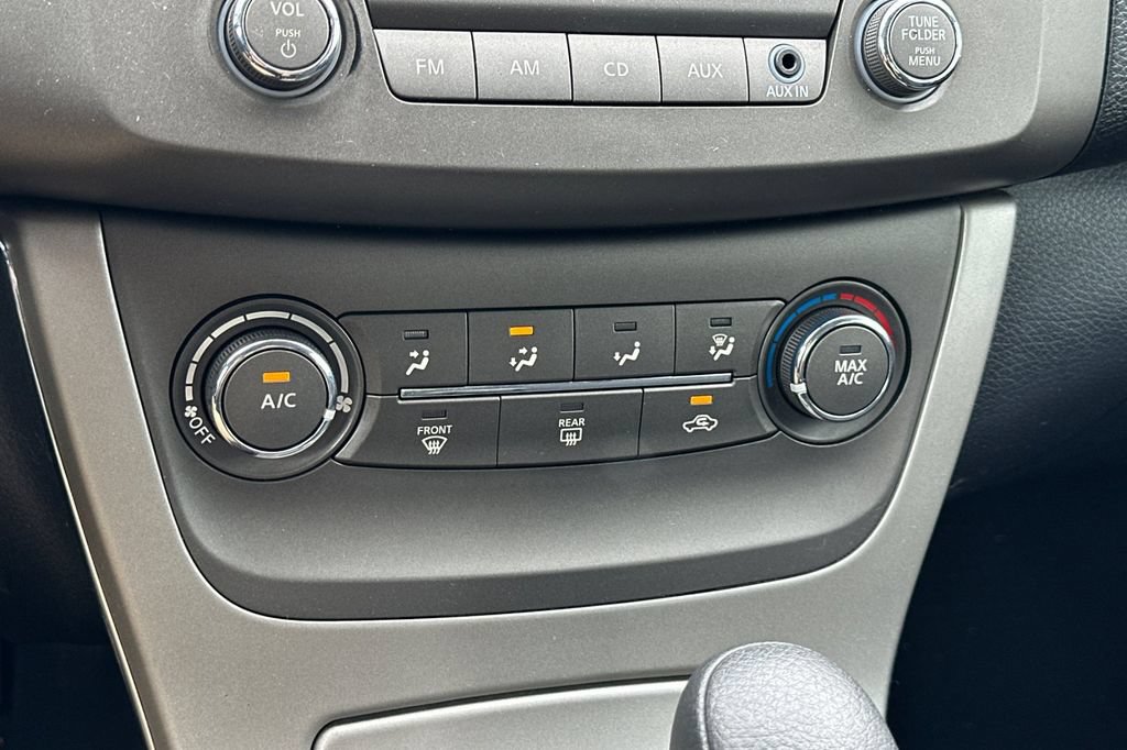 Used 2014 Nissan Sentra SV FWD image 19