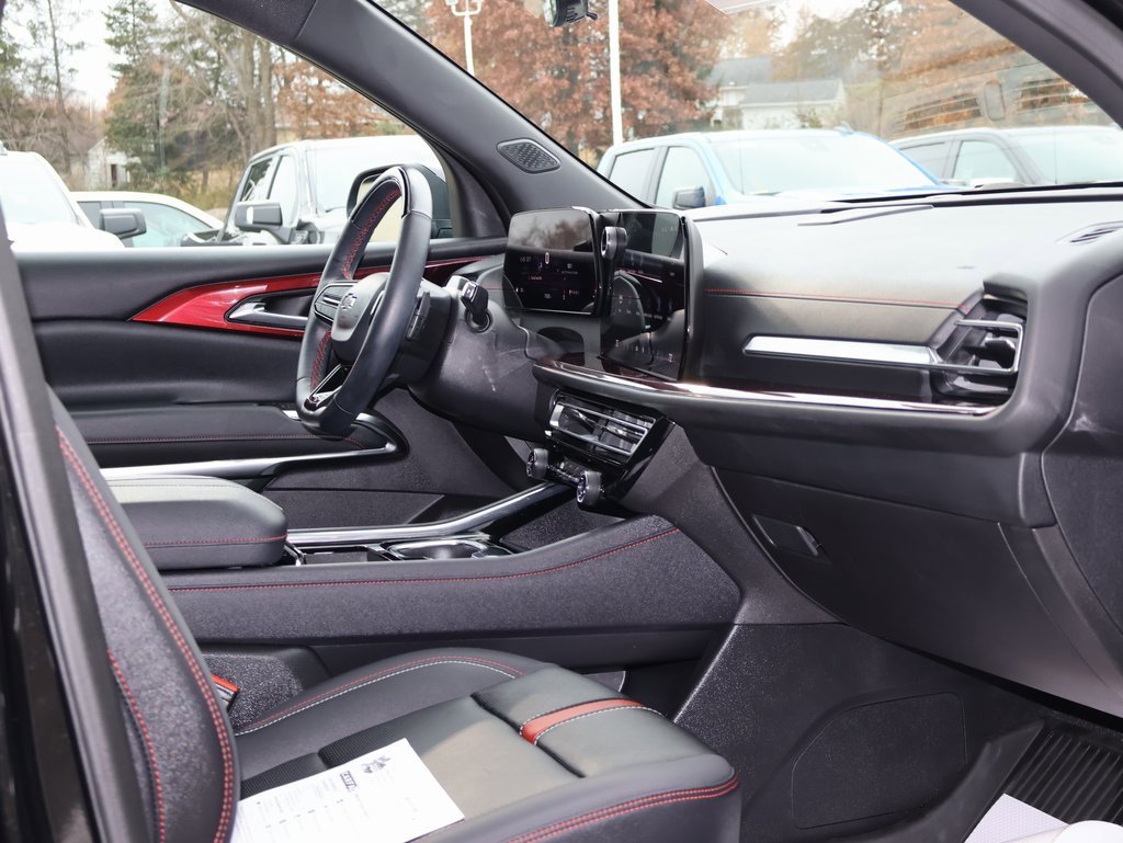 Certified 2024 Chevrolet Traverse RS w/ LPO, Floor Liner Package image 41