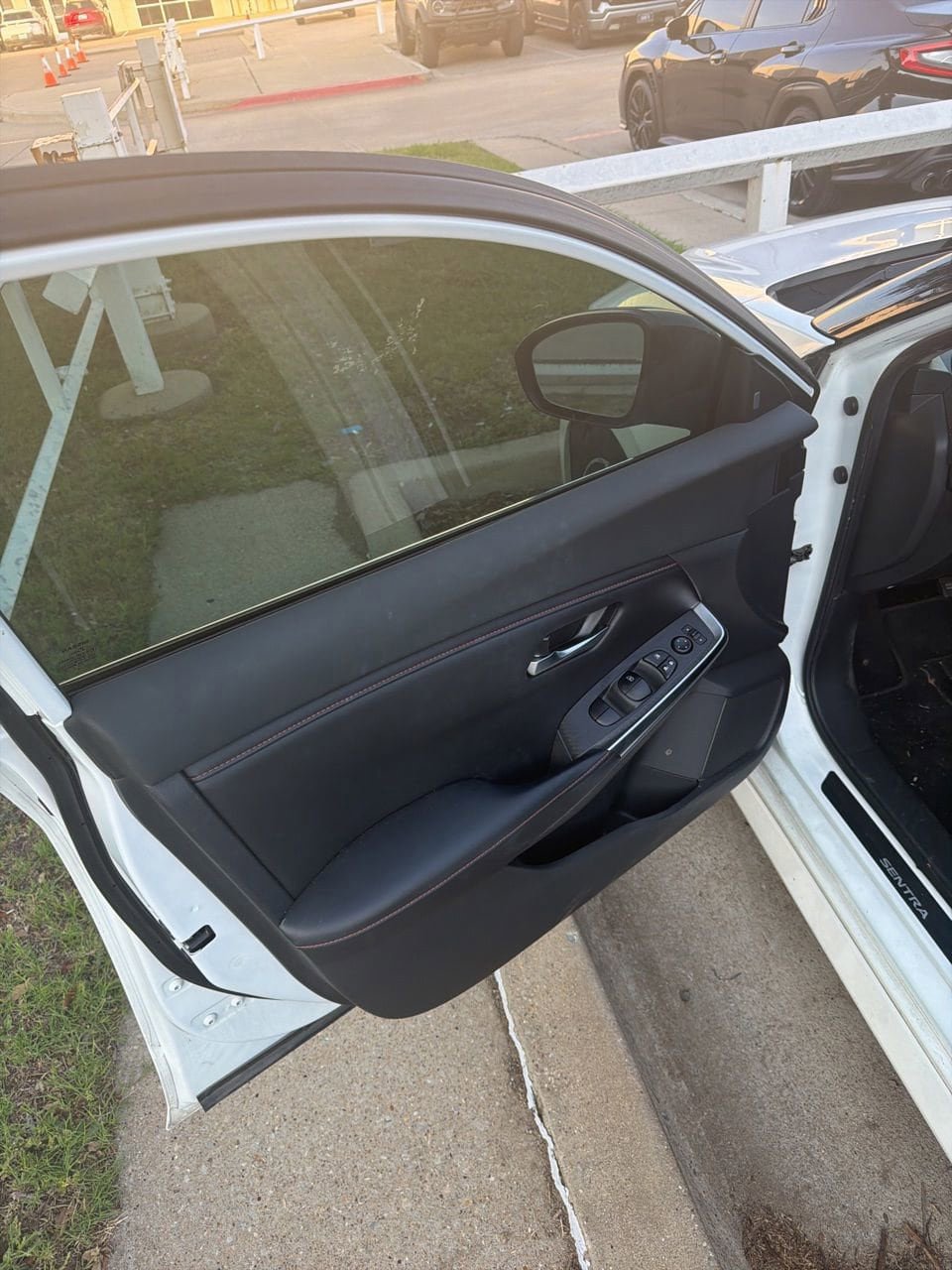 Used 2021 Nissan Sentra SR FWD image 35