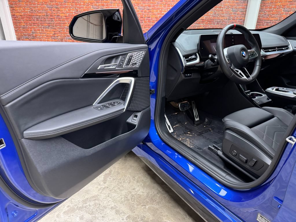 Certified 2025 BMW X1 M35i AWD/4WD image 10