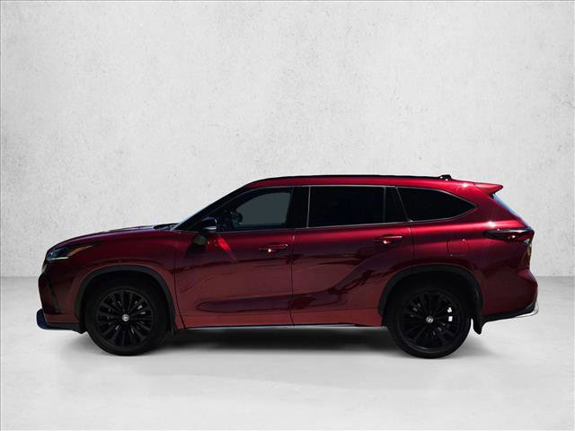Used 2024 Toyota Highlander XSE FWD image 8