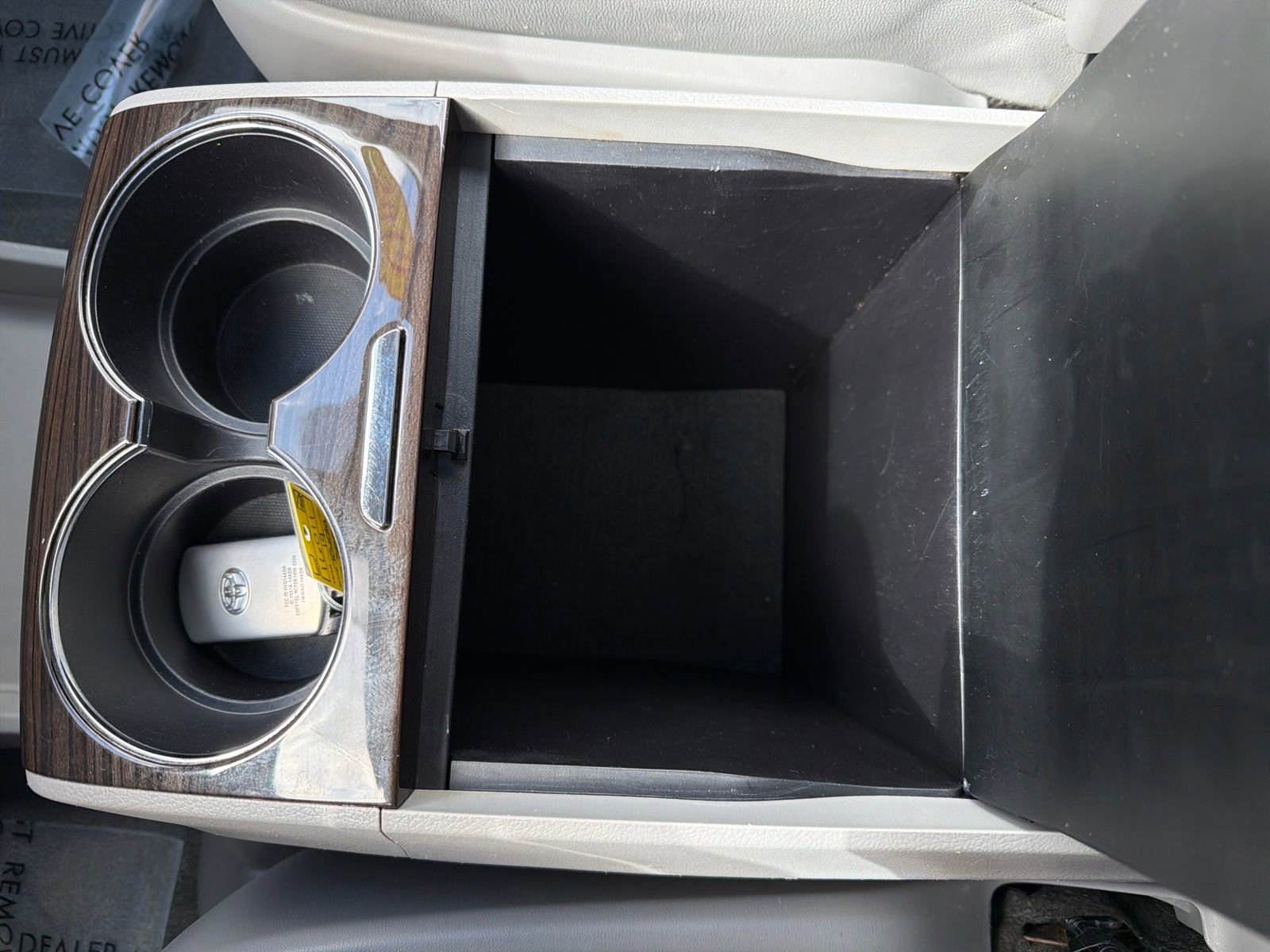 Used 2019 Toyota Sienna XLE FWD image 27