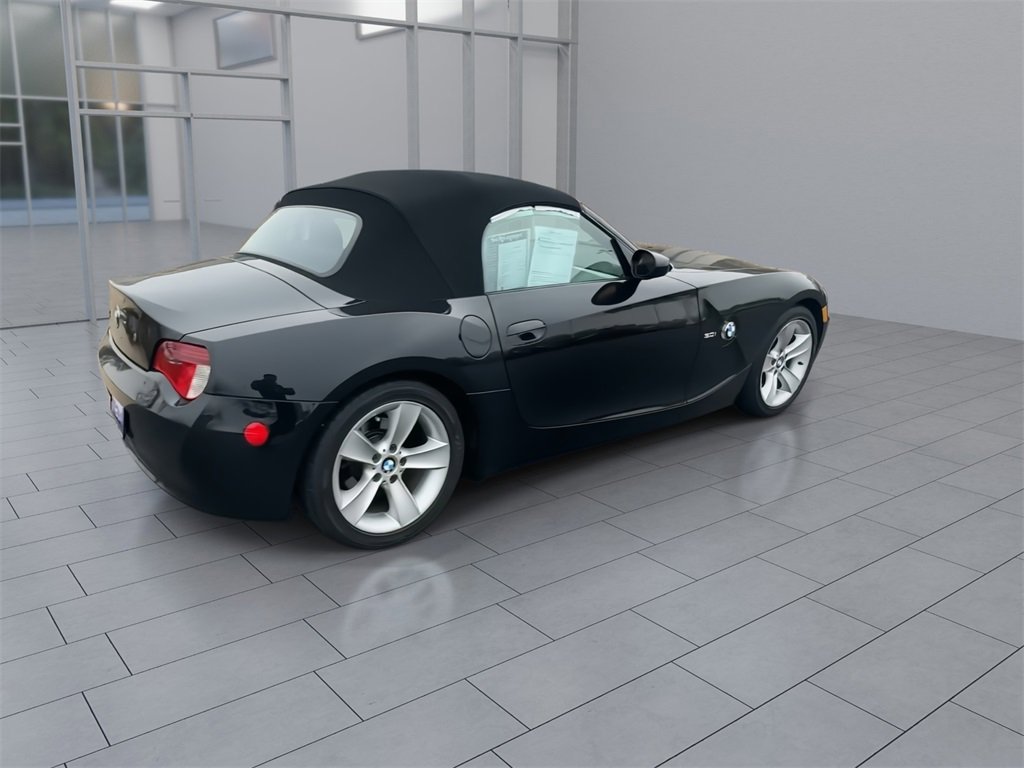 Used 2006 BMW Z4 3.0i image 8
