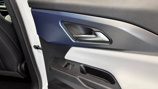 New 2026 Chevrolet Equinox EV LT FWD image 28