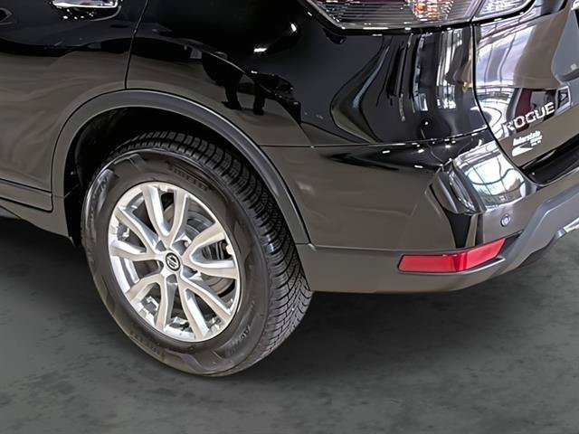 Used 2020 Nissan Rogue SV AWD/4WD image 11