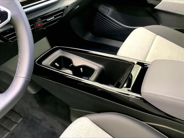 Certified 2024 Volkswagen ID.4 Pro image 17