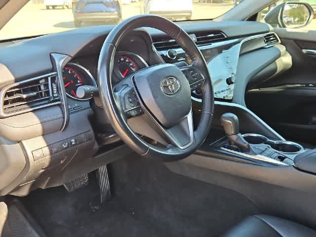 Used 2019 Toyota Camry XSE FWD image 10