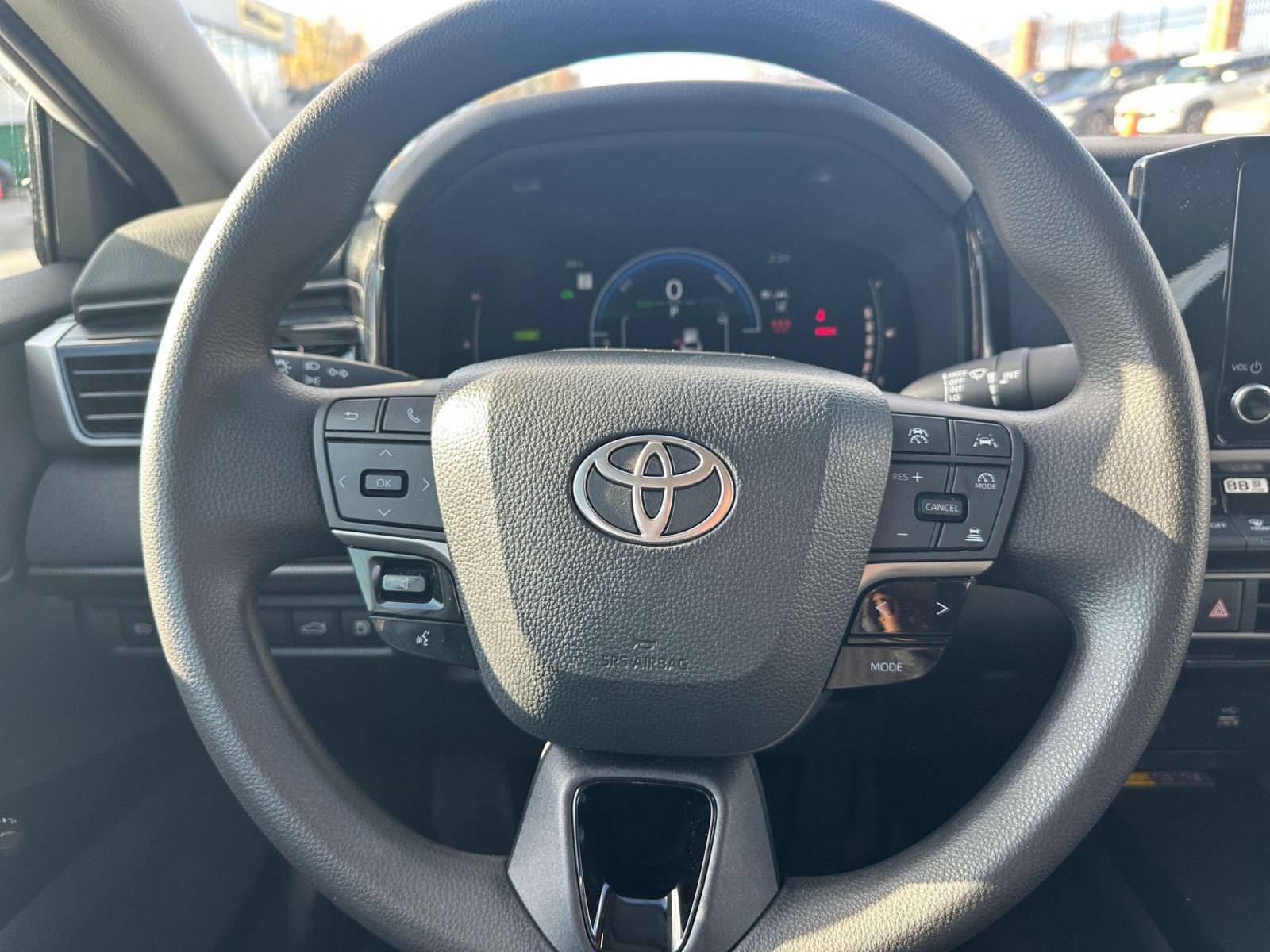 Used 2025 Toyota Camry LE image 27