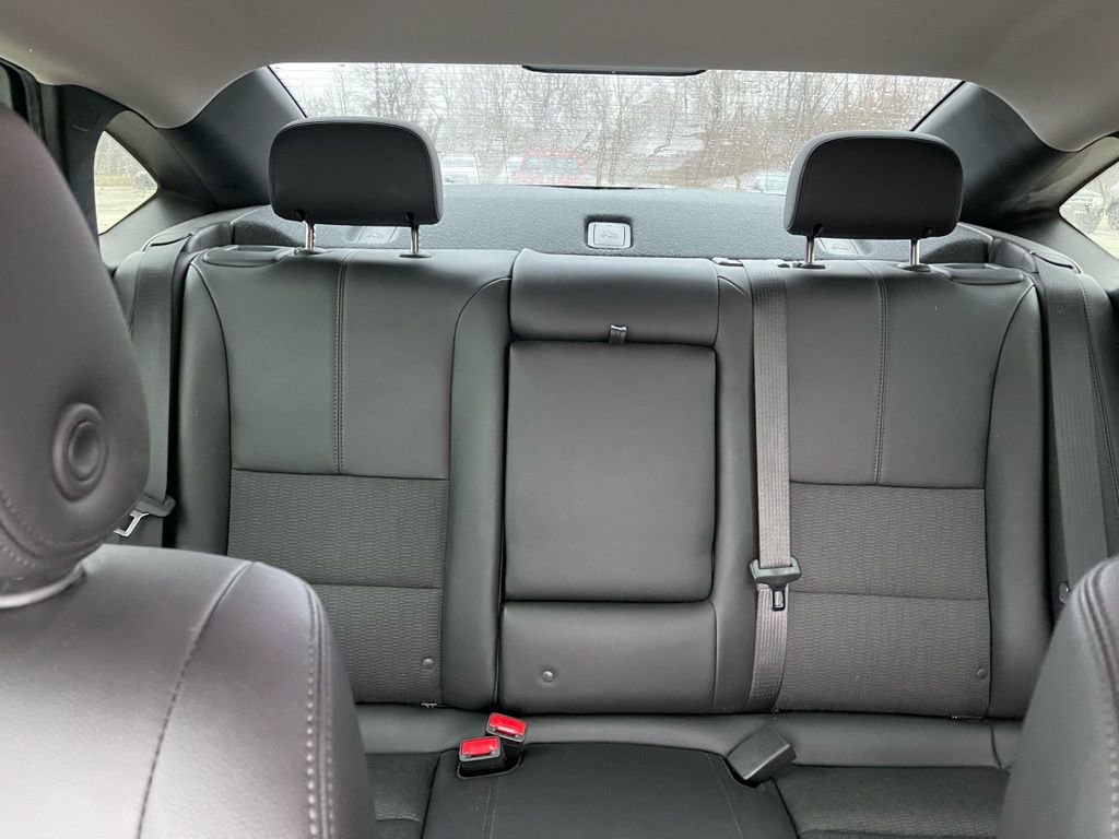 Used 2015 Chevrolet Impala LT image 17