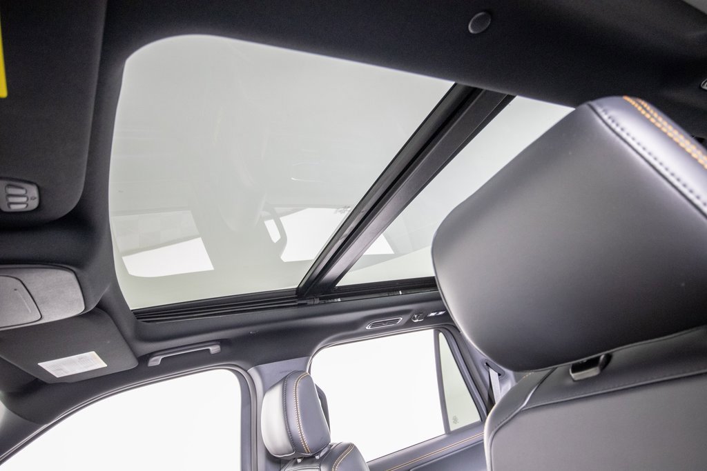 Used 2025 Ford Expedition Tremor image 29