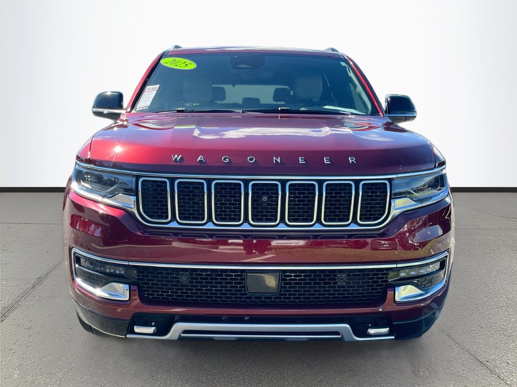 Used 2025 Jeep Wagoneer Series II w/ Convenience Group I AWD/4WD image 2