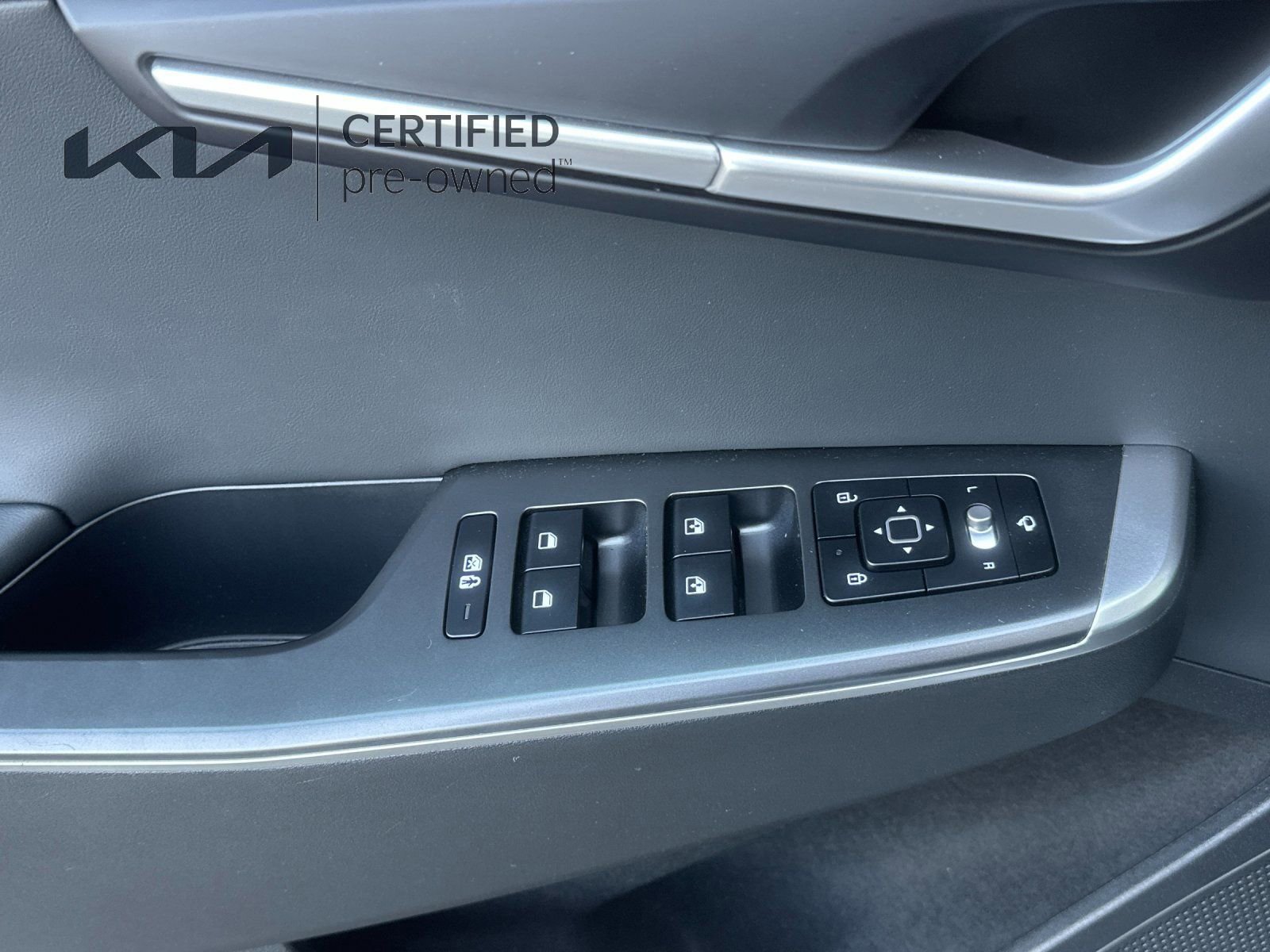 Certified 2024 Kia EV6 Light image 12