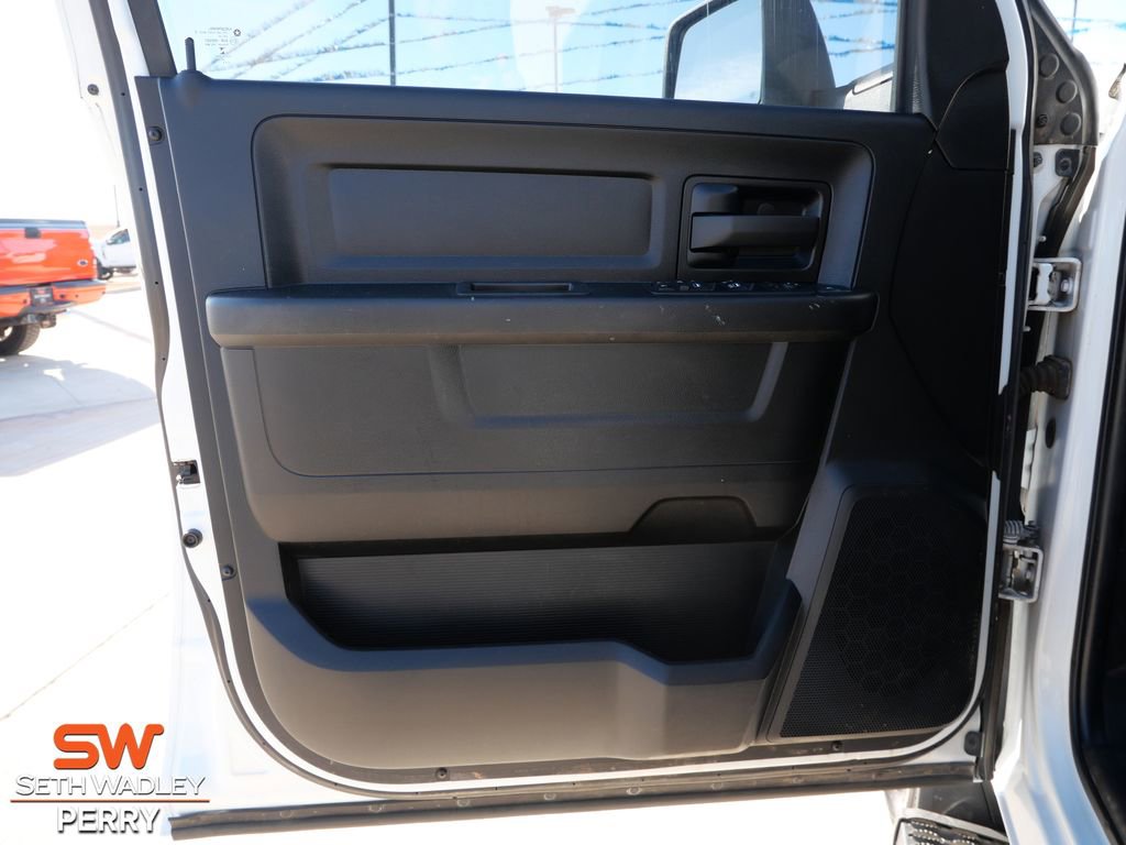 Used 2023 RAM 3500 Tradesman w/ Chrome Appearance Group image 18