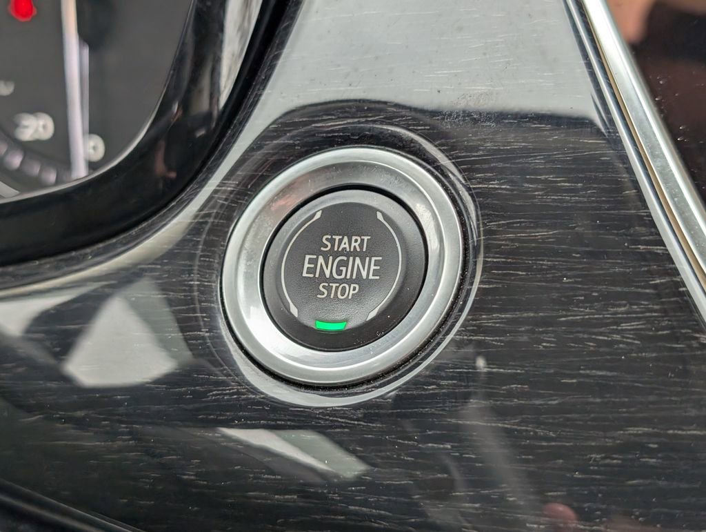 Used 2022 Cadillac XT6 Premium Luxury w/ Technology Package image 18