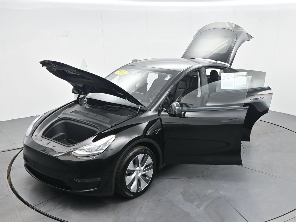 Used 2023 Tesla Model Y Long Range AWD/4WD image 33