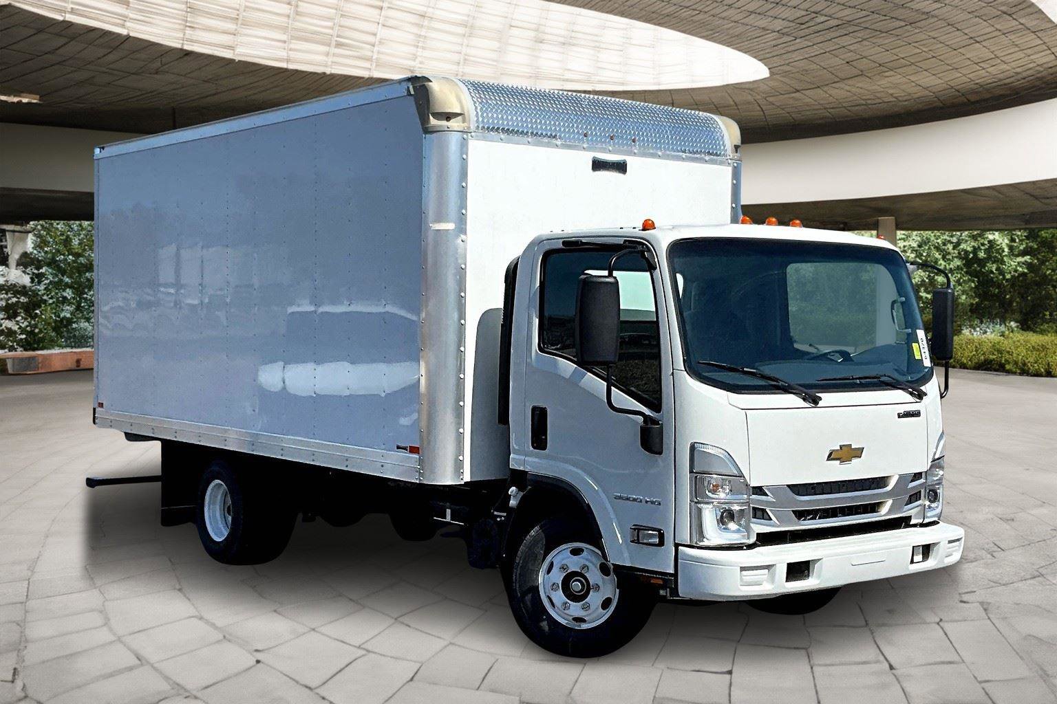 New 2025 Chevrolet Low Cab Forward image 3
