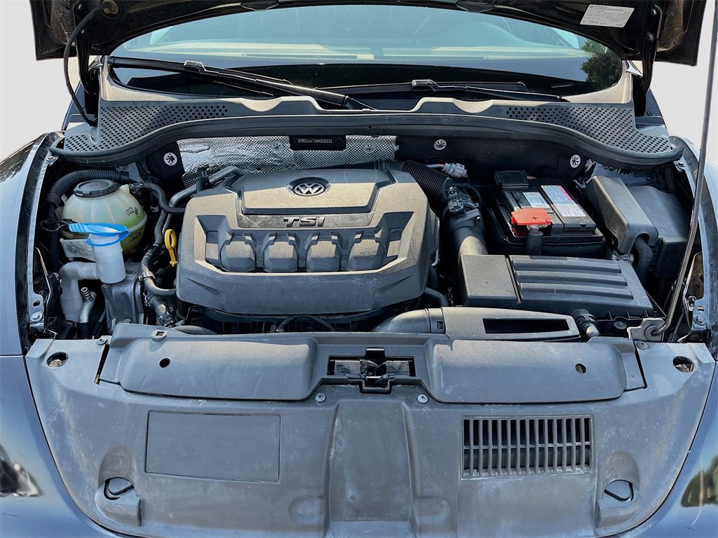 Used 2019 Volkswagen Beetle 2.0T S image 27