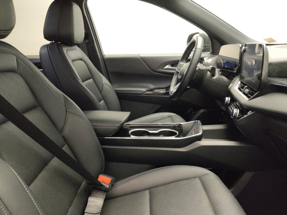 Used 2025 Chevrolet Equinox LT w/ Convenience Package II image 21