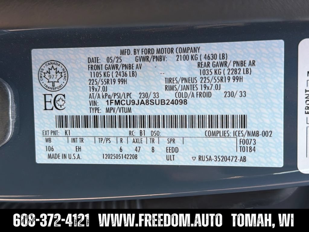 Used 2025 Ford Escape Platinum AWD/4WD image 29