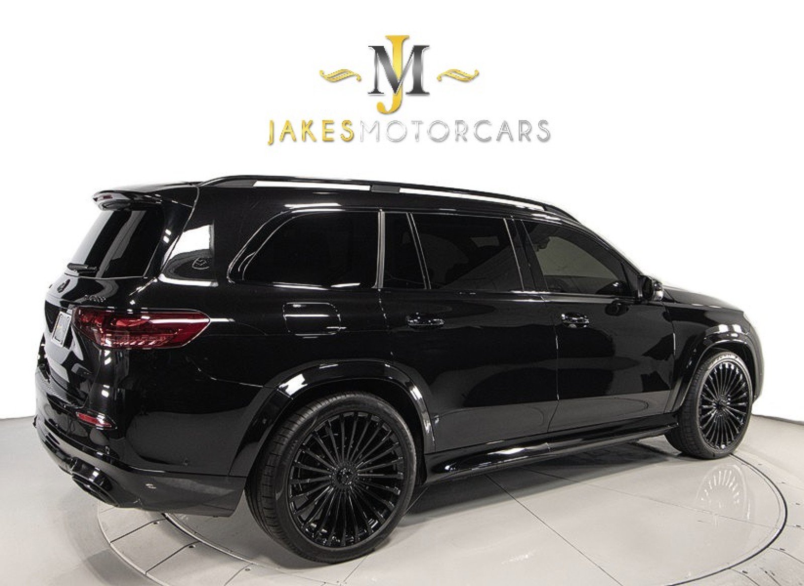 Used 2024 Mercedes-Benz Maybach GLS 600 4MATIC image 13