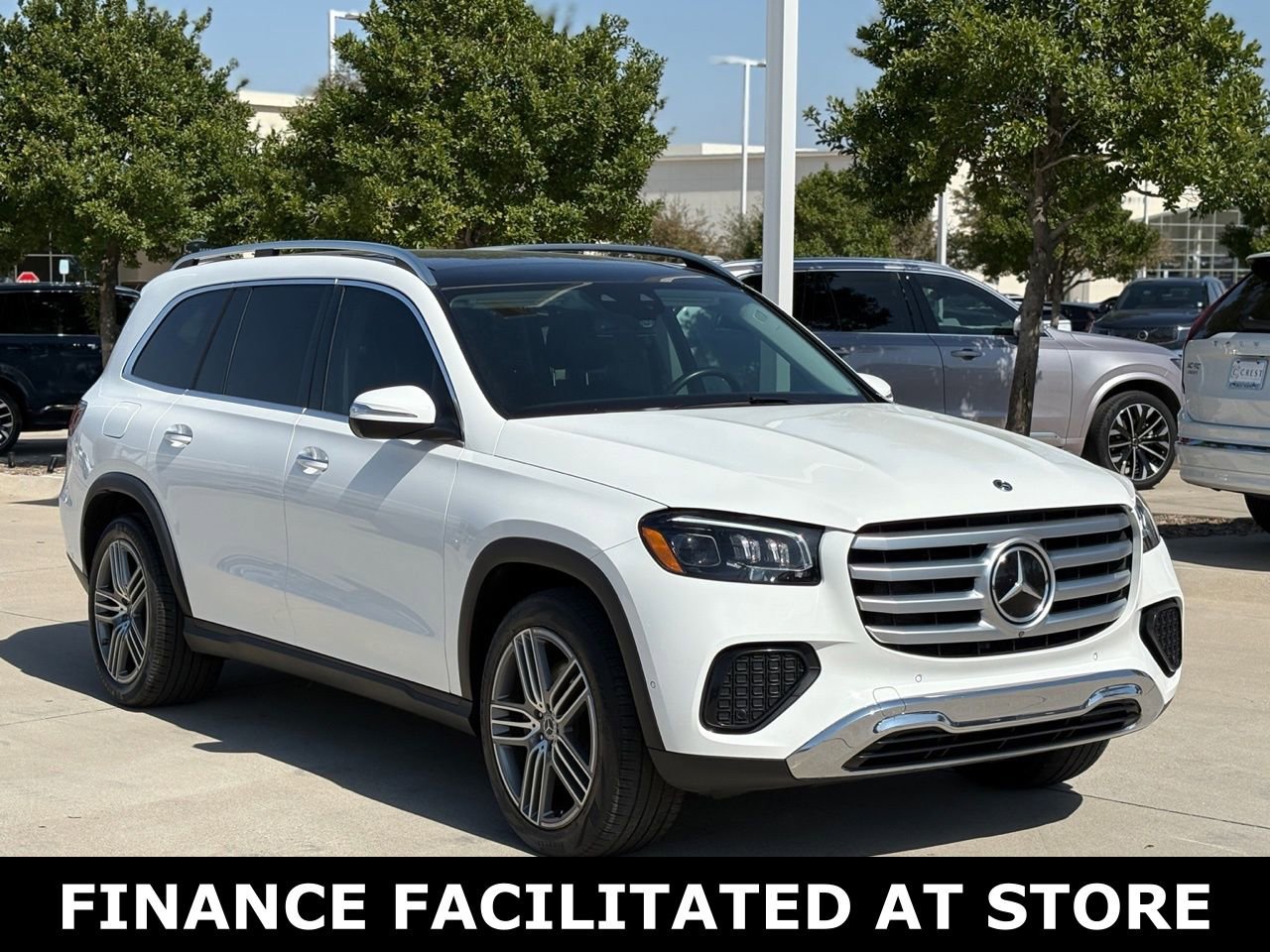 Used 2024 Mercedes-Benz GLS 450 4MATIC image 5