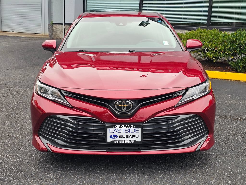 Used 2018 Toyota Camry LE FWD image 2
