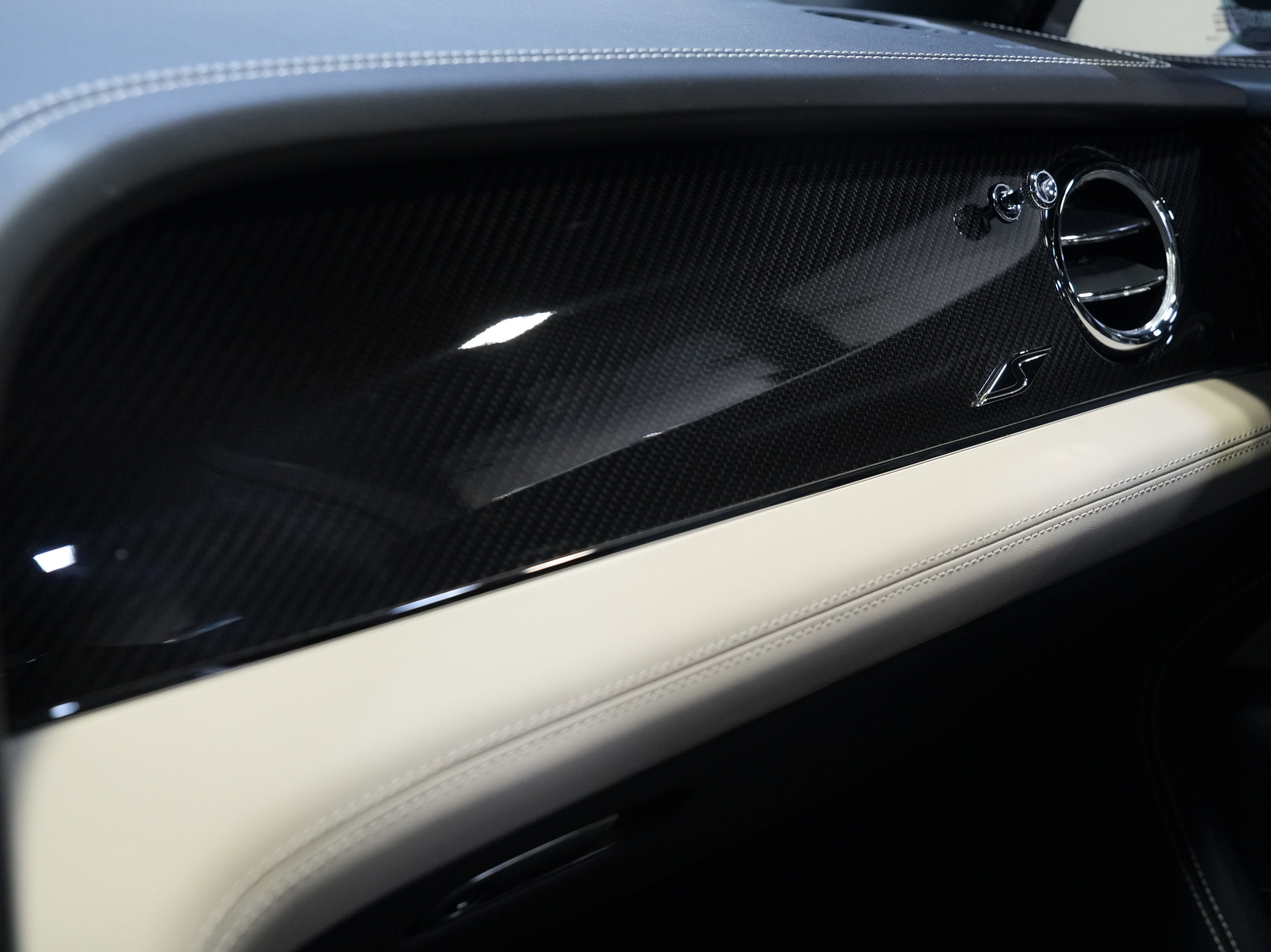 Used 2022 Bentley Bentayga image 50