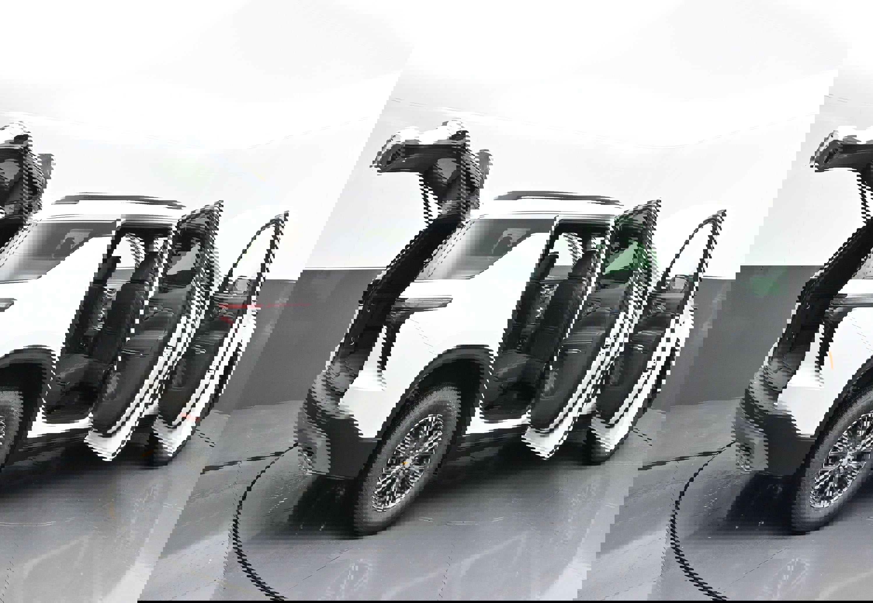 New 2026 Chevrolet Traverse LT FWD image 7