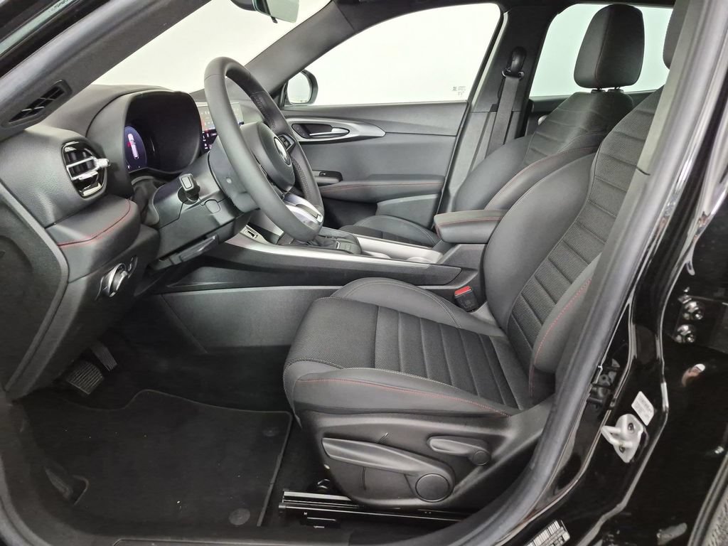 Used 2024 Dodge Hornet GT w/ GT Blacktop Package AWD/4WD image 16