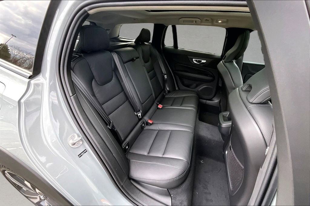 New 2026 Volvo V60 B5 Cross Country Plus w/ Protection Package Premier image 10