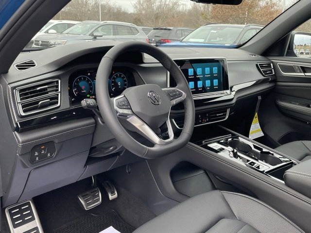 New 2025 Volkswagen Atlas Cross Sport SEL R-Line image 9